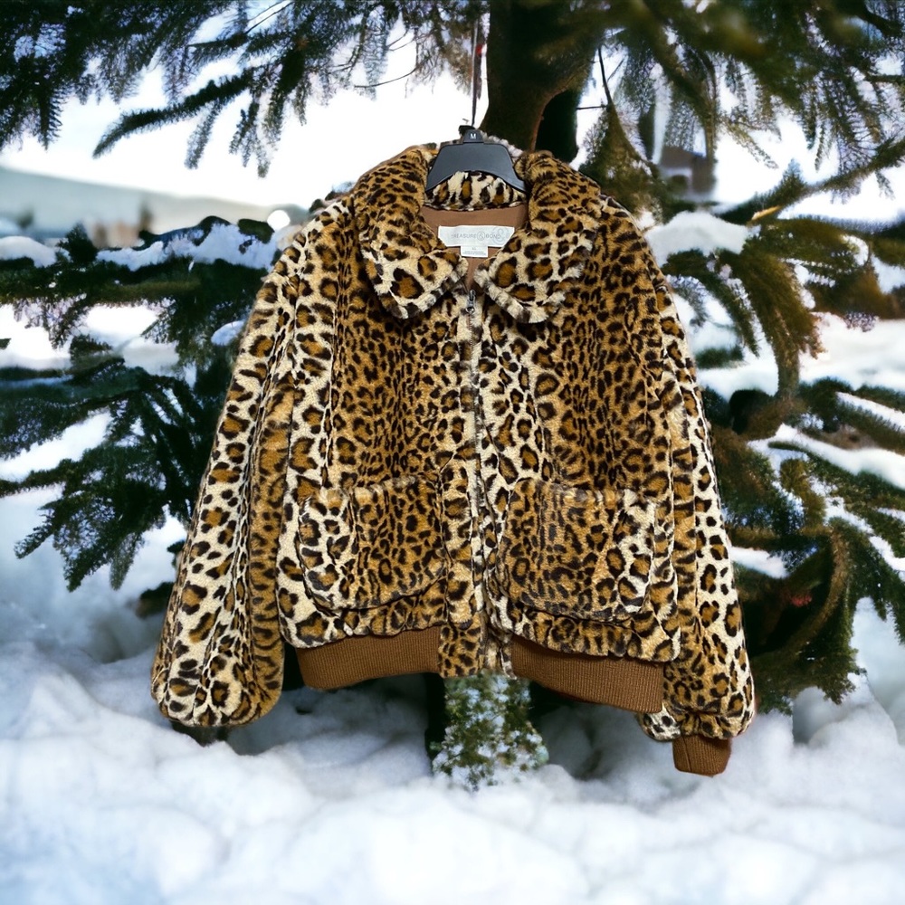Treasure & Bond Animal Print Teddy Jacket